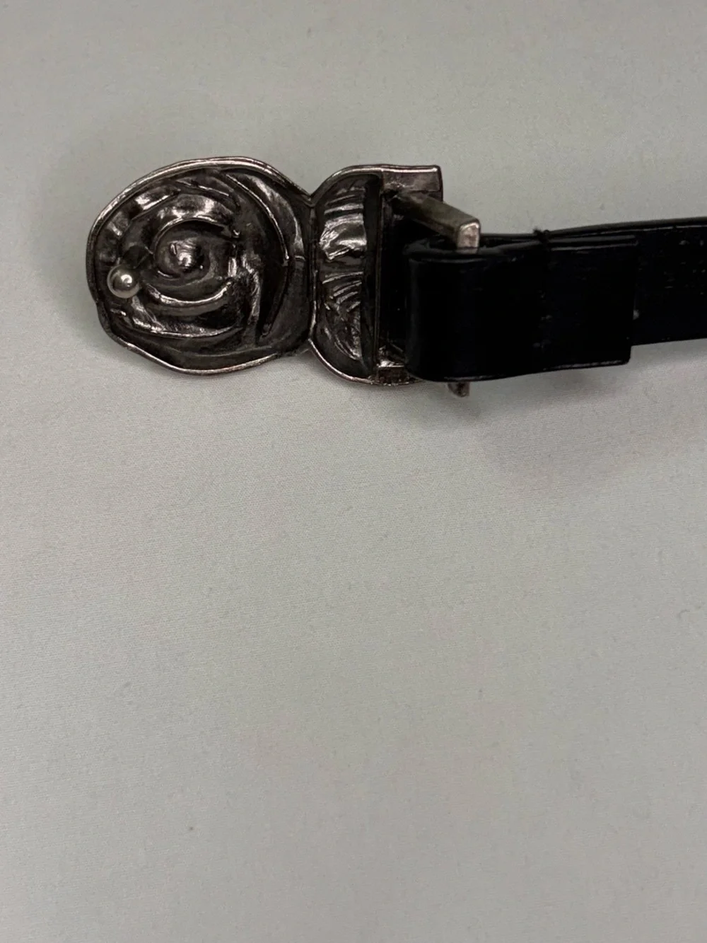 Forever 21 Women’s Black Leather Belt with Silver Rose Buckle